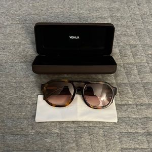 Vehla Phoenix Sunglasses in TORT/MOCHA